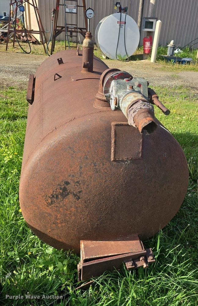 image for item EK5163 1941 Columbian tank