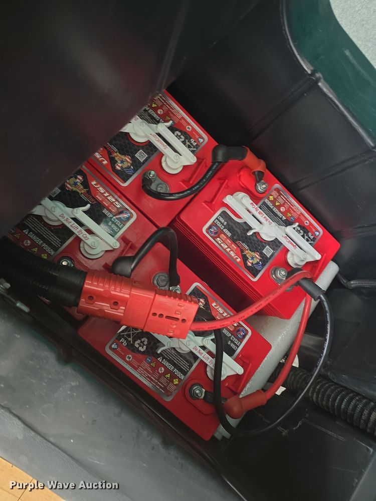 image for item EK5173 Viper floor scrubber