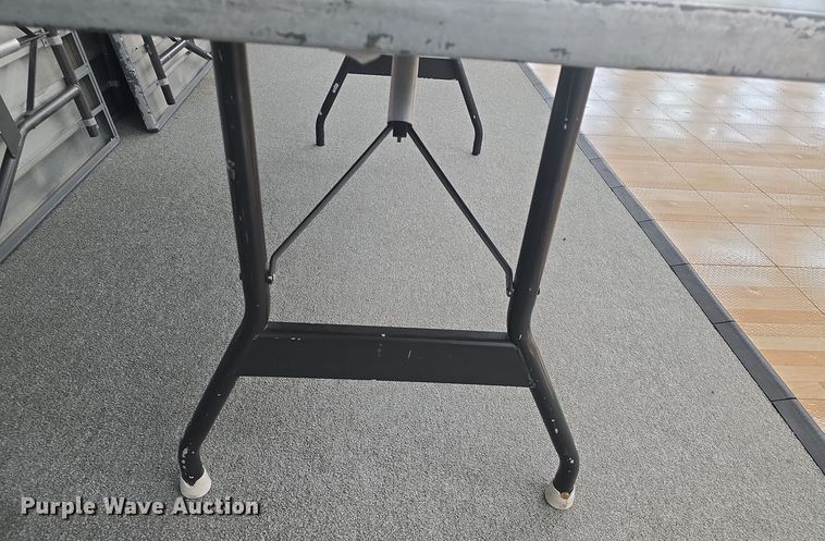 image for item EK5176 (4) tables