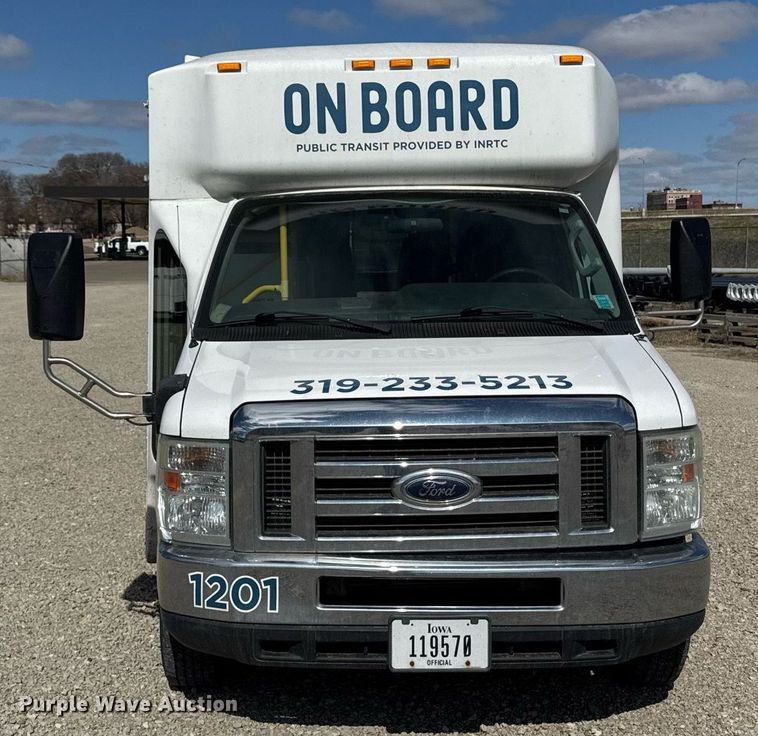 image for item EM3780 2012 Ford Econoline shuttle bus