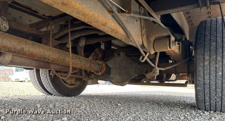 image for item EM3780 2012 Ford Econoline shuttle bus