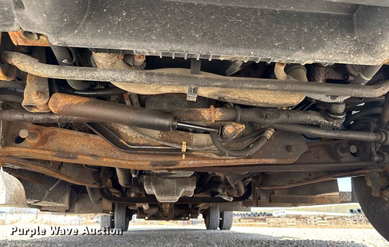 image for item EM3780 2012 Ford Econoline shuttle bus