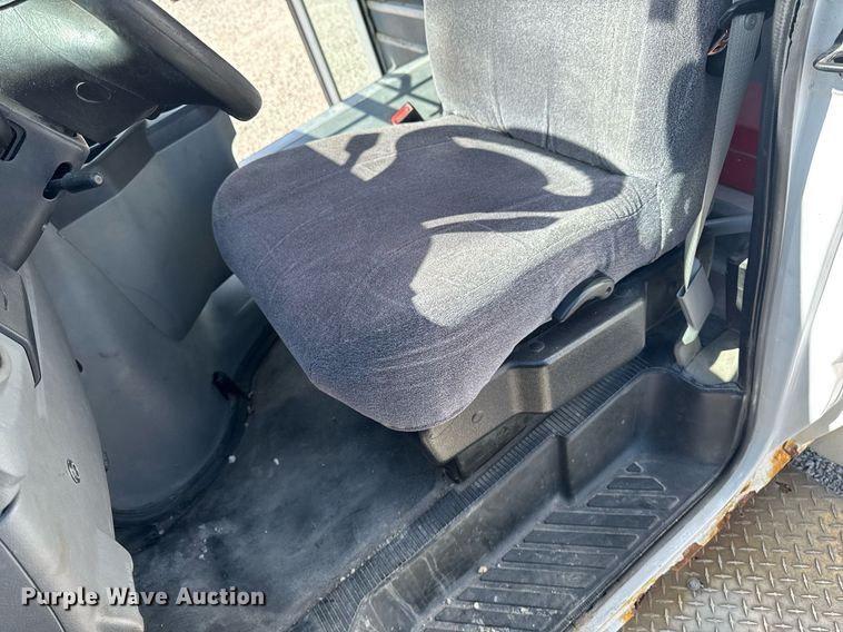 image for item EM3780 2012 Ford Econoline shuttle bus