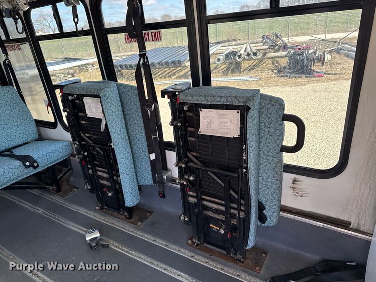 image for item EM3780 2012 Ford Econoline shuttle bus