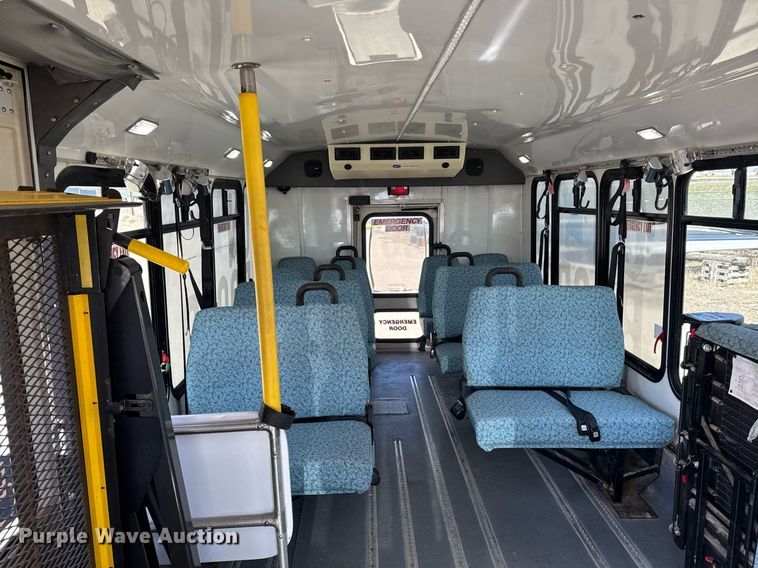 image for item EM3780 2012 Ford Econoline shuttle bus