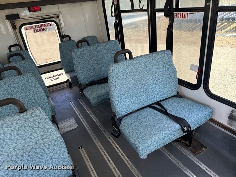 image for item EM3780 2012 Ford Econoline shuttle bus