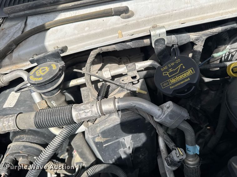 image for item EM3780 2012 Ford Econoline shuttle bus