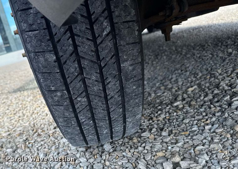 image for item EM3780 2012 Ford Econoline shuttle bus