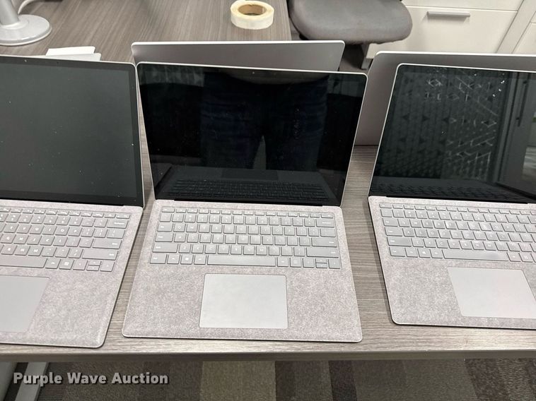 image for item EM3795 (10) Microsoft 1867 Surface laptops