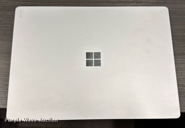 image for item EM3795 (10) Microsoft 1867 Surface laptops