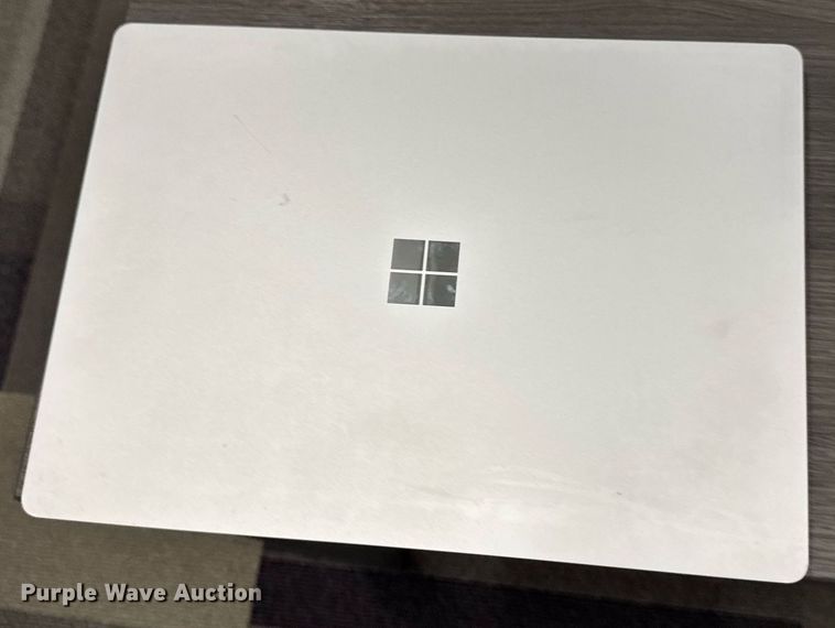 image for item EM3795 (10) Microsoft 1867 Surface laptops
