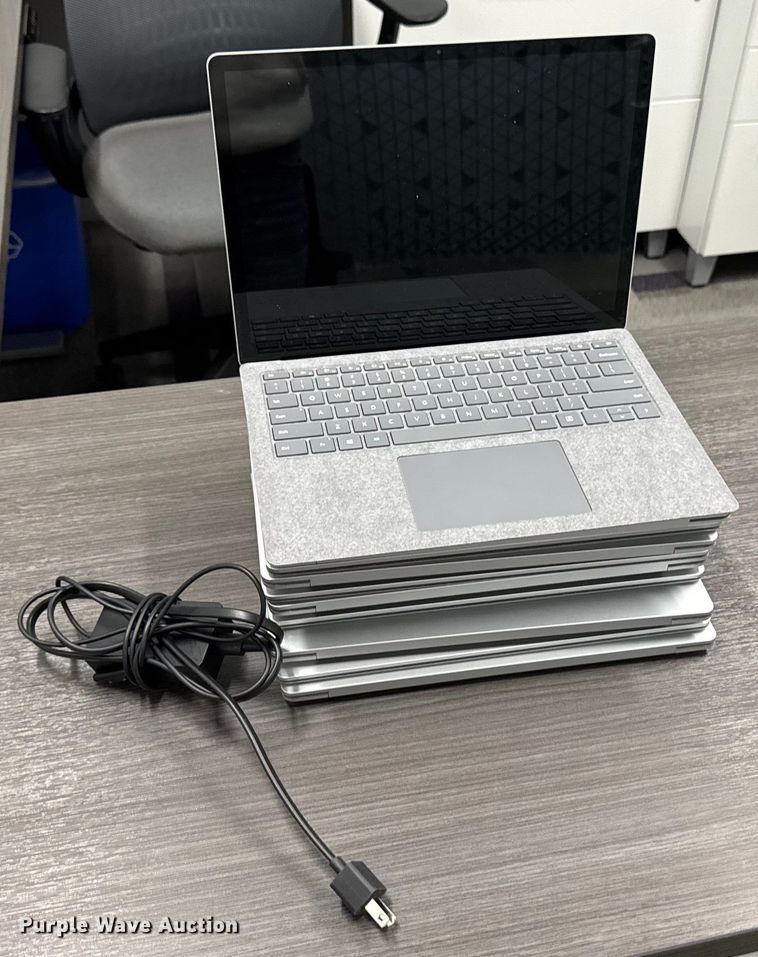 image for item EM3796 (10) Microsoft 1868 Surface laptops