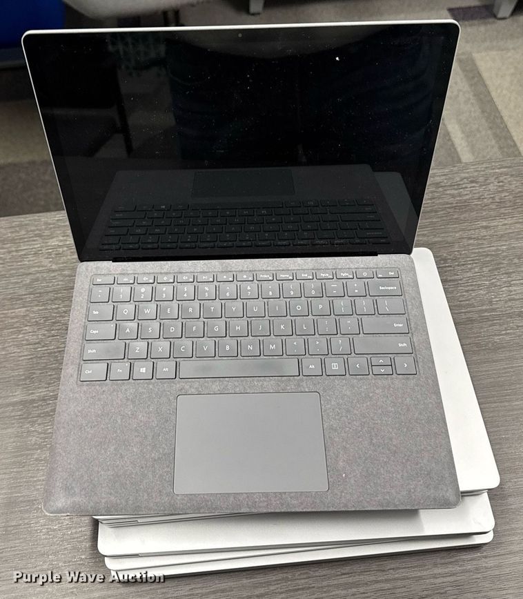 image for item EM3796 (10) Microsoft 1868 Surface laptops