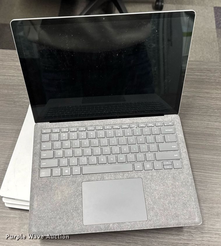 image for item EM3796 (10) Microsoft 1868 Surface laptops