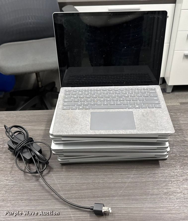 image for item EM3797 (10) Microsoft 1868 Surface laptops