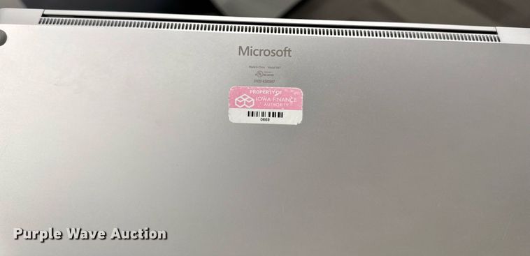 image for item EM3797 (10) Microsoft 1868 Surface laptops