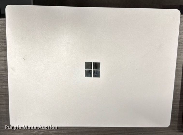 image for item EM3797 (10) Microsoft 1868 Surface laptops