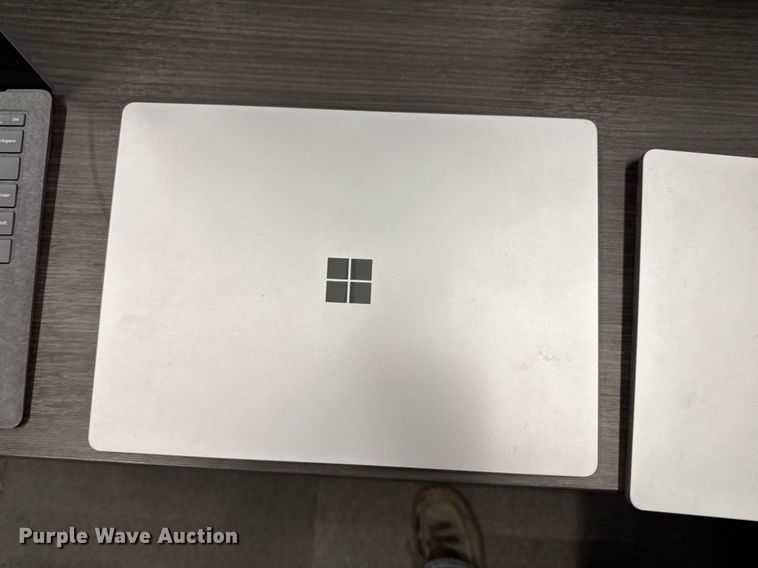 image for item EM3797 (10) Microsoft 1868 Surface laptops