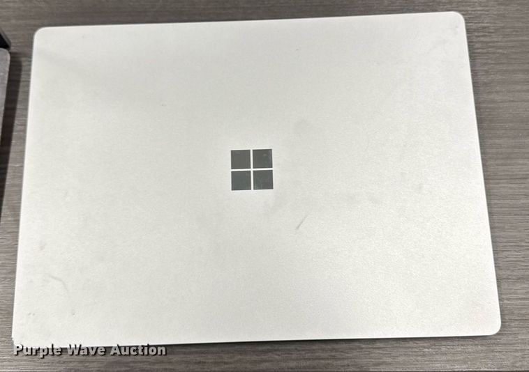 image for item EM3797 (10) Microsoft 1868 Surface laptops