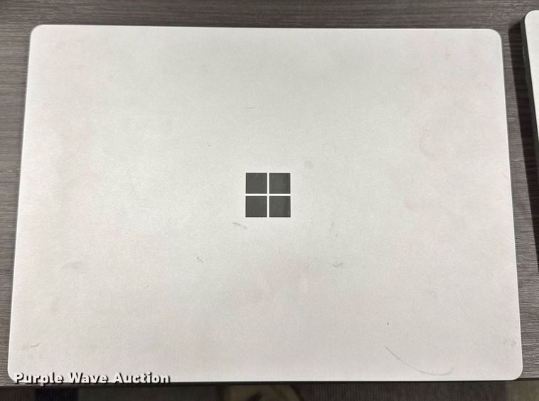 image for item EM3797 (10) Microsoft 1868 Surface laptops
