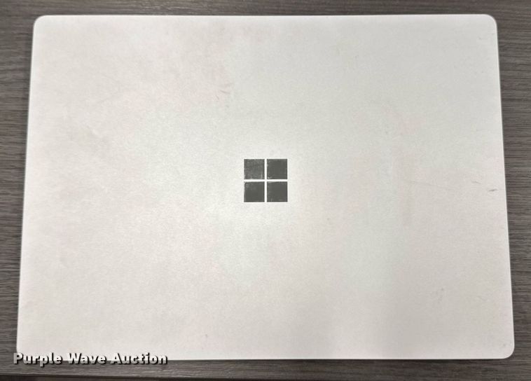image for item EM3797 (10) Microsoft 1868 Surface laptops