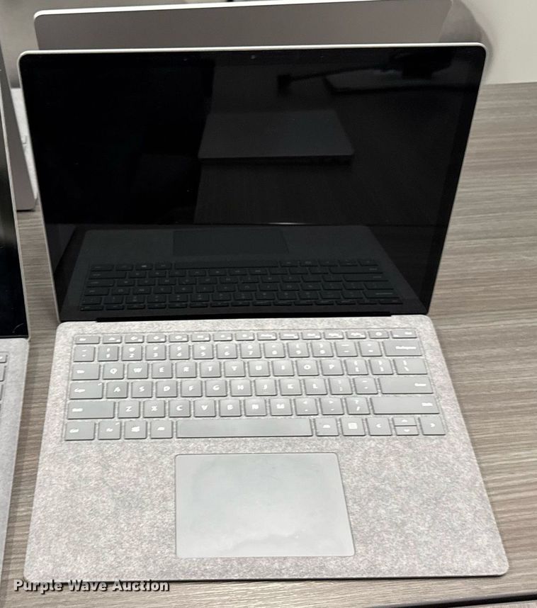 image for item EM3799 (10) Microsoft 1868 Surface laptops