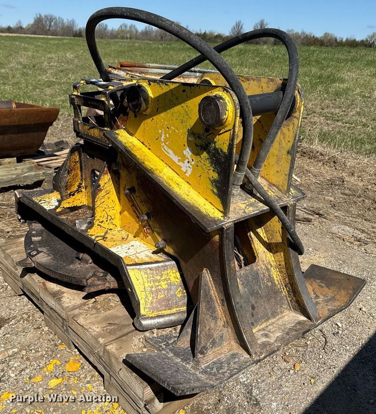 image for item EM3813 Alamo 52II Grizzly  excavator tree saw