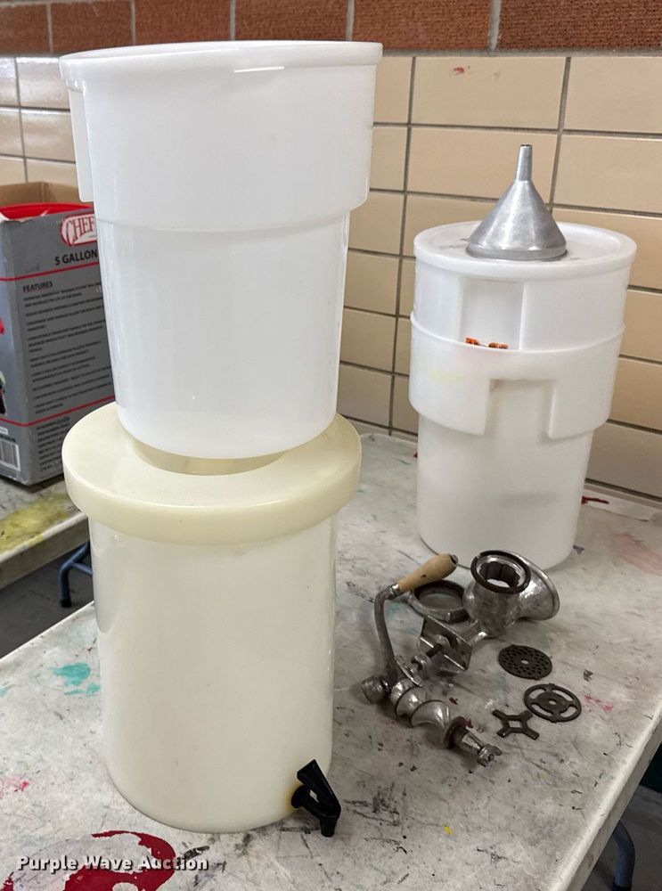 image for item EM3832 Kitchen equipment