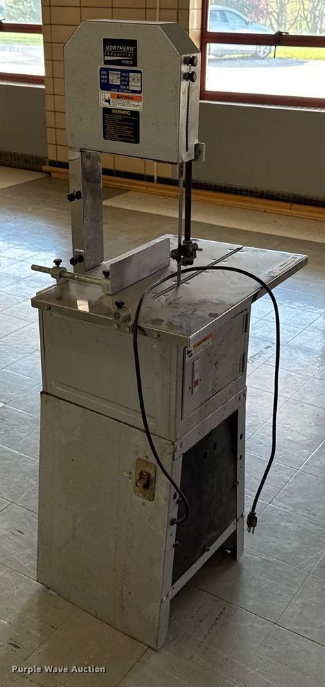 image for item EM3833 2004 Northern industrial TH298-002 band saw