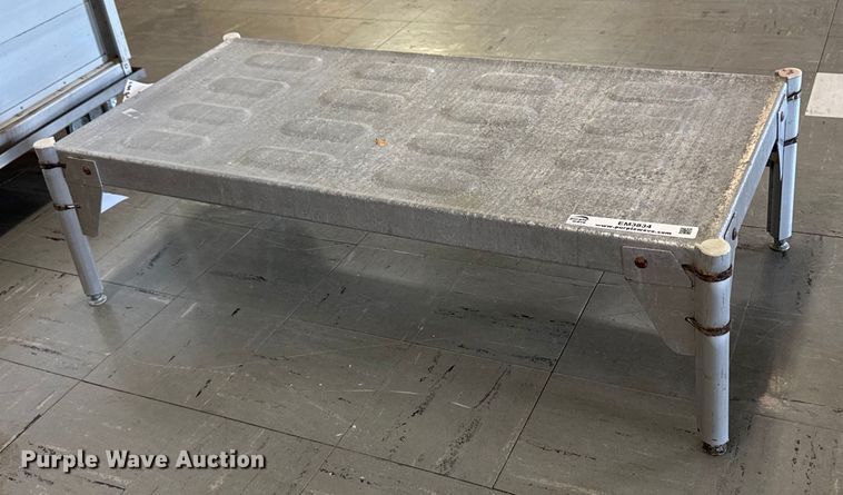 image for item EM3834 Victory Mobile Equipment metal table 