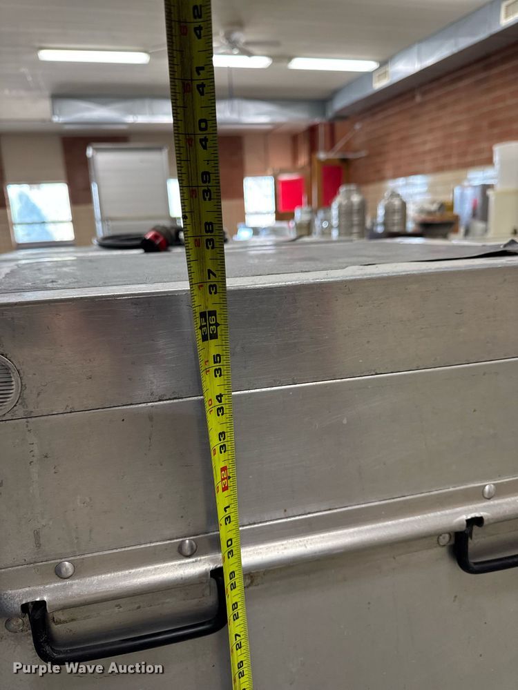 image for item EM3844 (2) Cres-Cor H-339-128 warmers