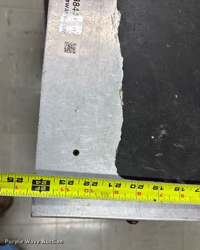 image for item EM3844 (2) Cres-Cor H-339-128 warmers