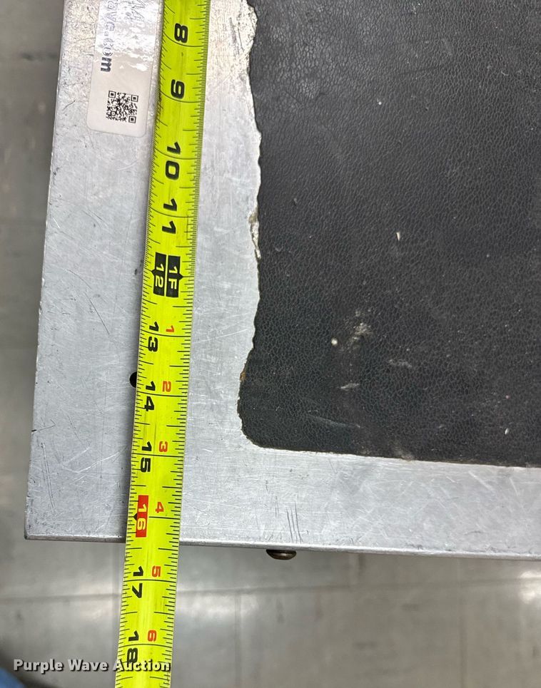 image for item EM3844 (2) Cres-Cor H-339-128 warmers