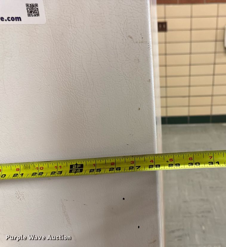 image for item EM3845 Kenmore 253.21421101 freezer