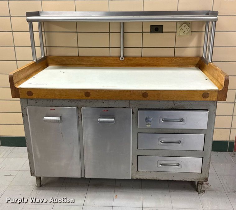 image for item EM3848 Kitchen prepping table