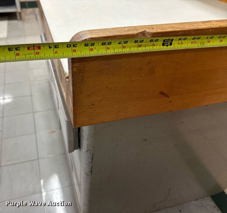 image for item EM3848 Kitchen prepping table