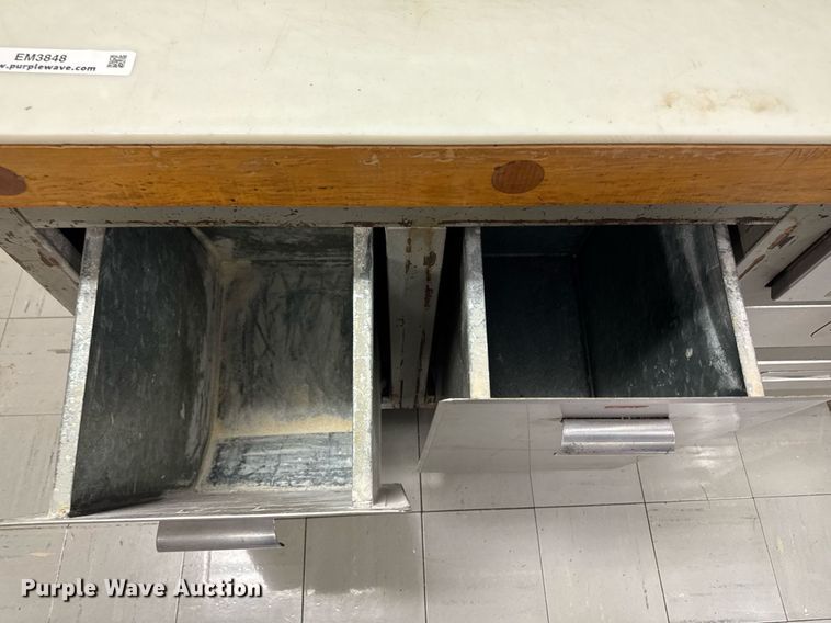 image for item EM3848 Kitchen prepping table