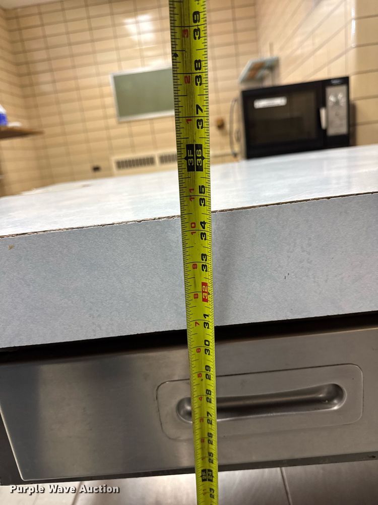 image for item EM3849 Kitchen prep table