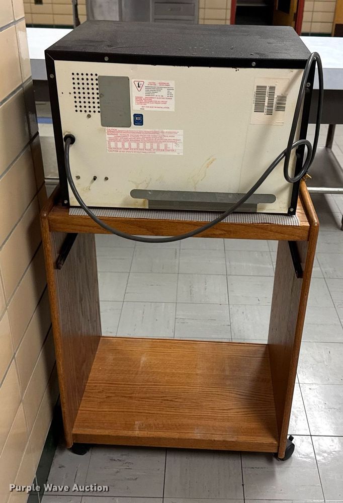 image for item EM3852 Amana microwave