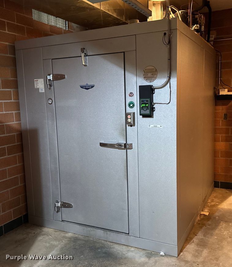 image for item EM3855 2012 US Cooler walk in cooler