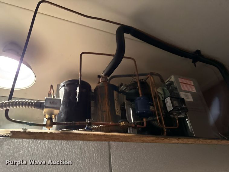 image for item EM3855 2012 US Cooler walk in cooler