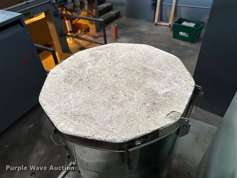 image for item EM3857 Evenheat Kiln Inc 9 kiln