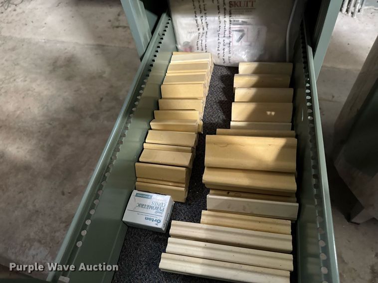 image for item EM3857 Evenheat Kiln Inc 9 kiln