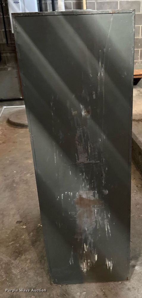 image for item EM3858 Underwriter laboratories Inc filing cabinet