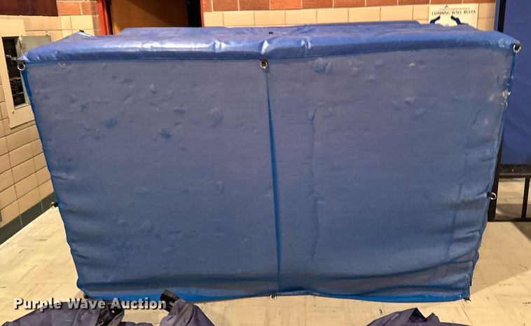 image for item EM3860 (3) high jump mats