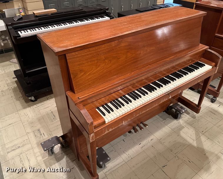 image for item EM3880 Baldwin piano