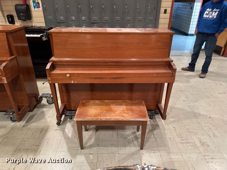 image for item EM3881 Hamilton piano