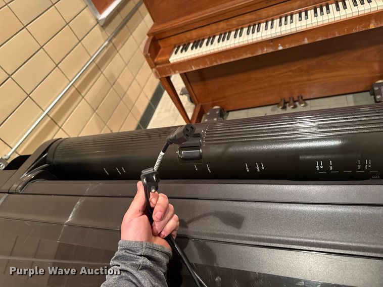 image for item EM3883 HP Design Jet Z6 post script printer