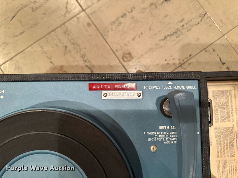 image for item EM3886 (2) record players