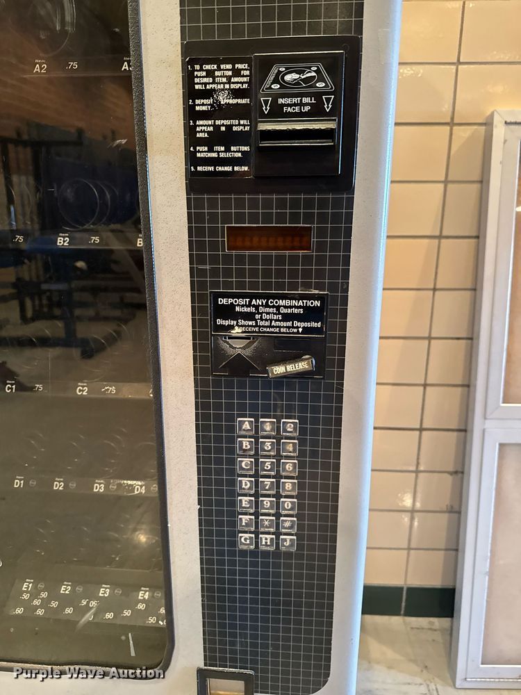 image for item EM3892 FSI 3039 vending machine